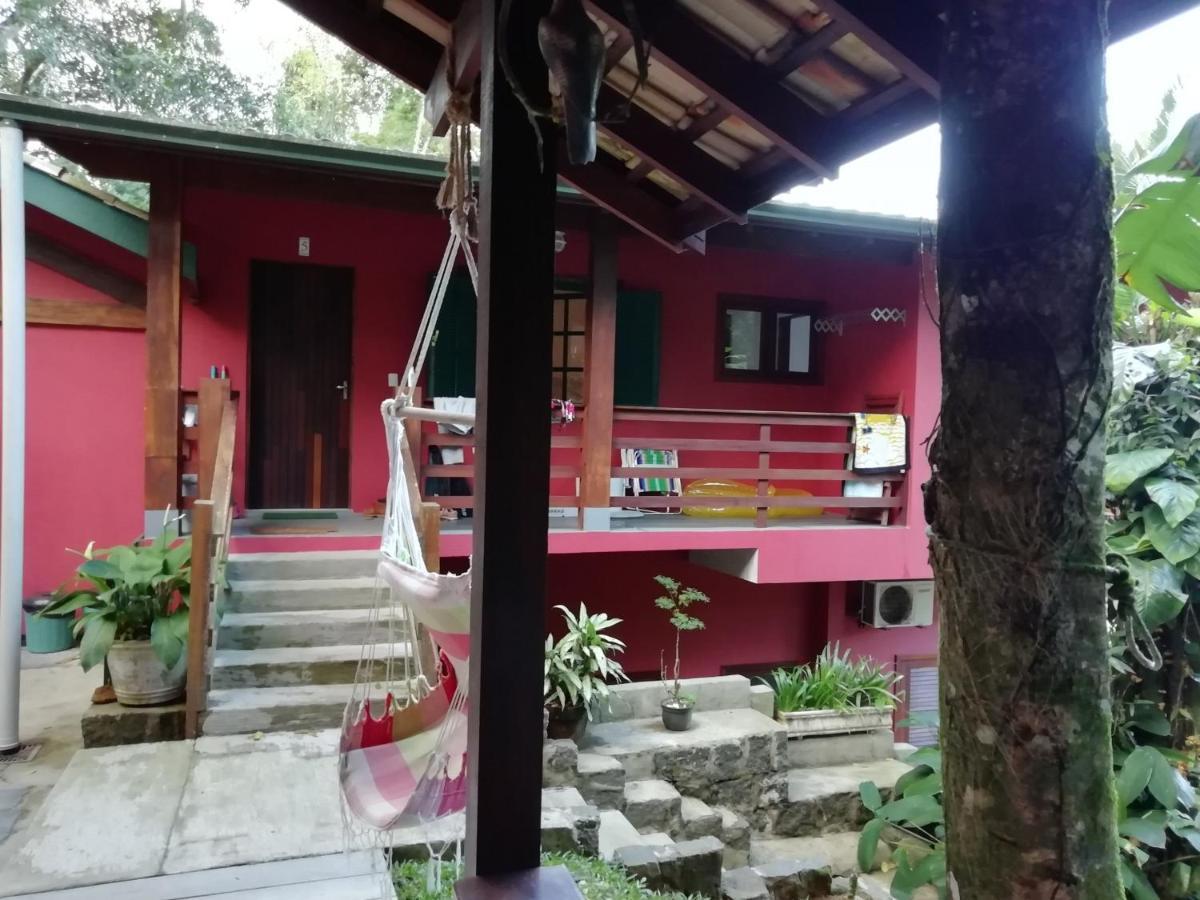 Villa Felix Suites E Chales Ubatuba Eksteriør bilde