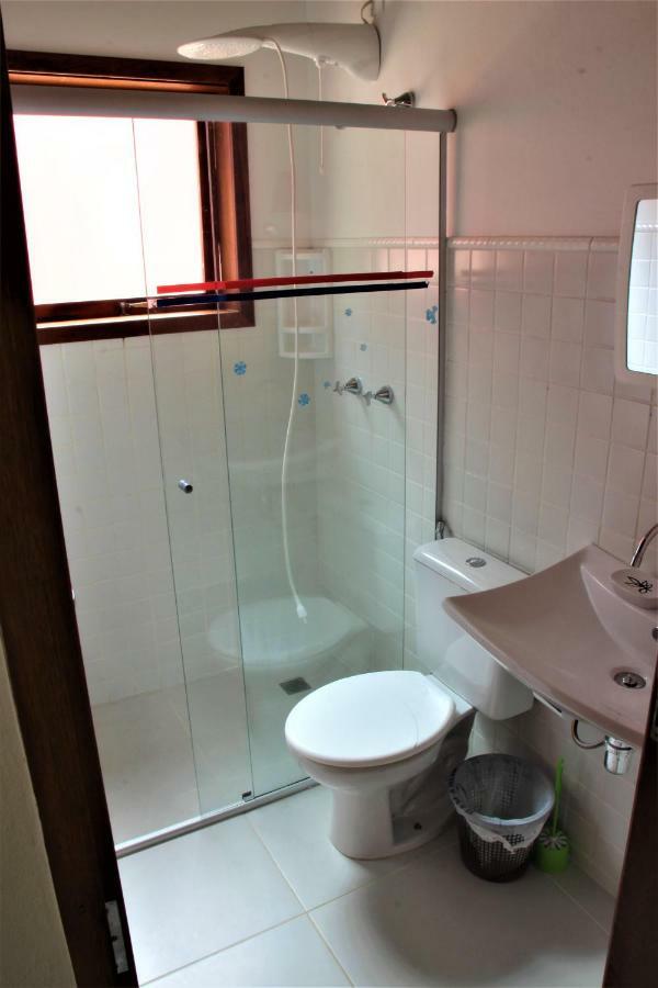 Villa Felix Suites E Chales Ubatuba Eksteriør bilde
