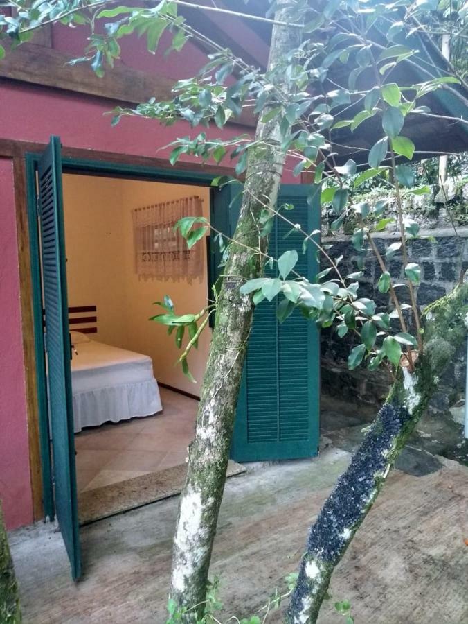Villa Felix Suites E Chales Ubatuba Eksteriør bilde