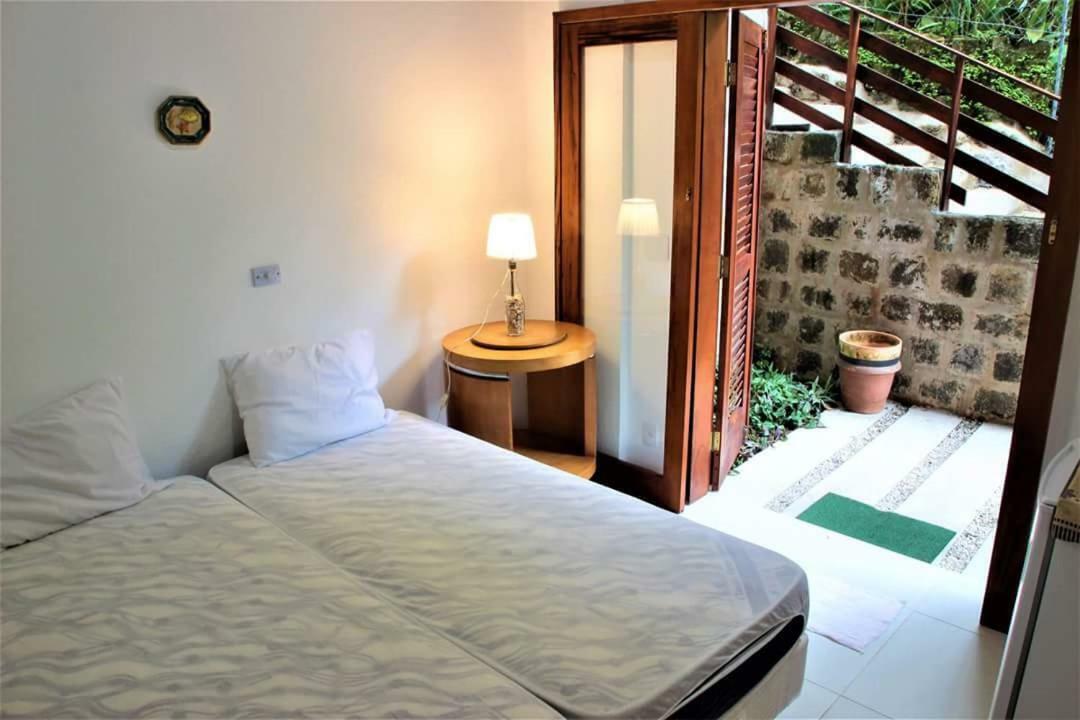 Villa Felix Suites E Chales Ubatuba Eksteriør bilde